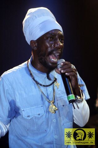 Sizzla (Jam) with The Firehouse Crew - Kesselhaus, Berlin-Prenzlauer Berg 13. Juni 2007 (18).JPG